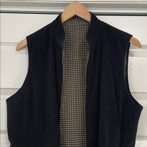 EUC Orvis Womens reversible black /beige houndstooth Zip-Up Vest Size Med